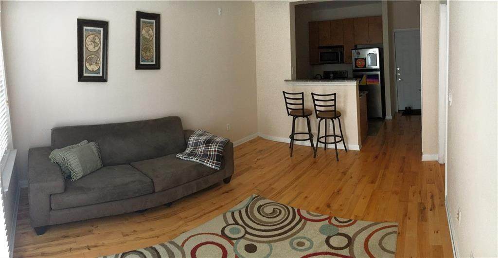 2502 Leon St - Photo 1
