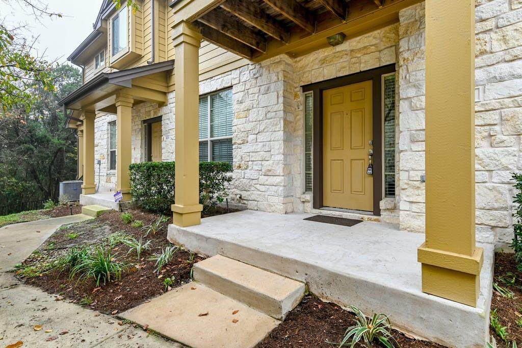 1310 Parmer Ln - Photo 1