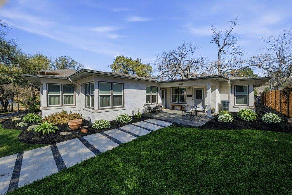 3310 Enfield Rd - Photo 1