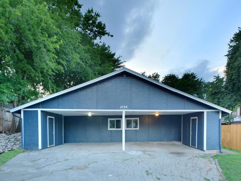 2706 Parker Ln - Photo 1