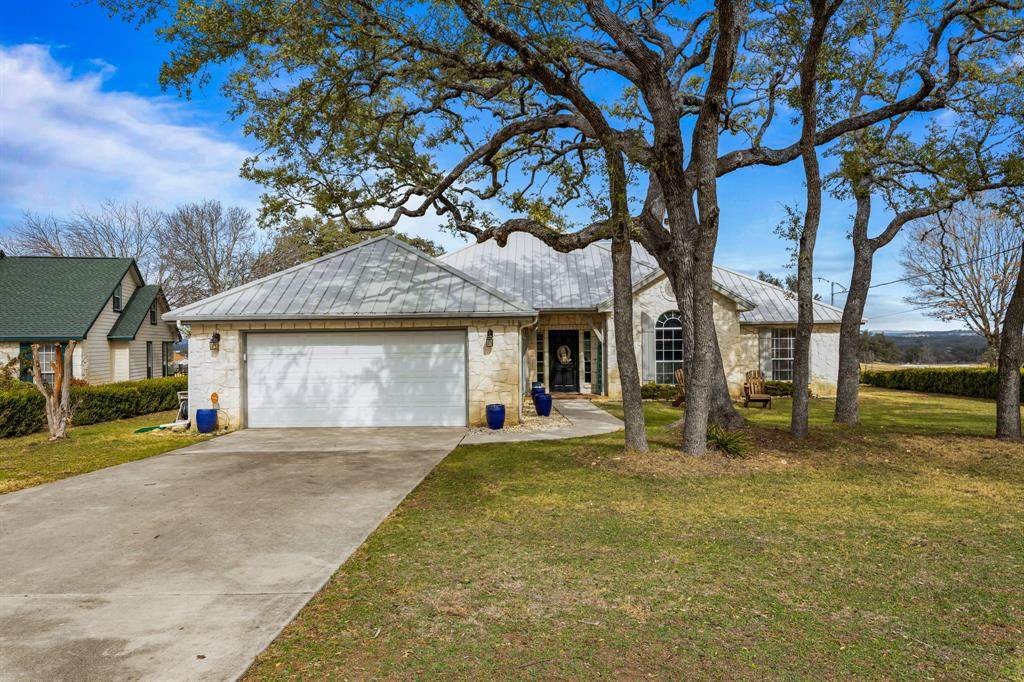290 Knollwood Cir - Photo 1