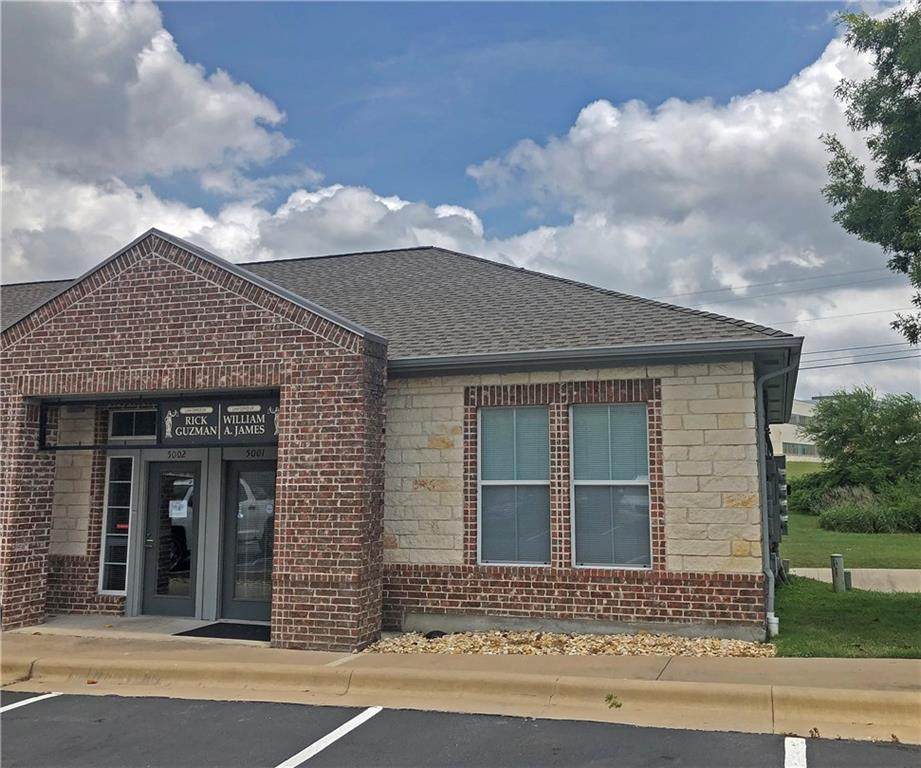 2201 Double Creek Dr - Photo 1