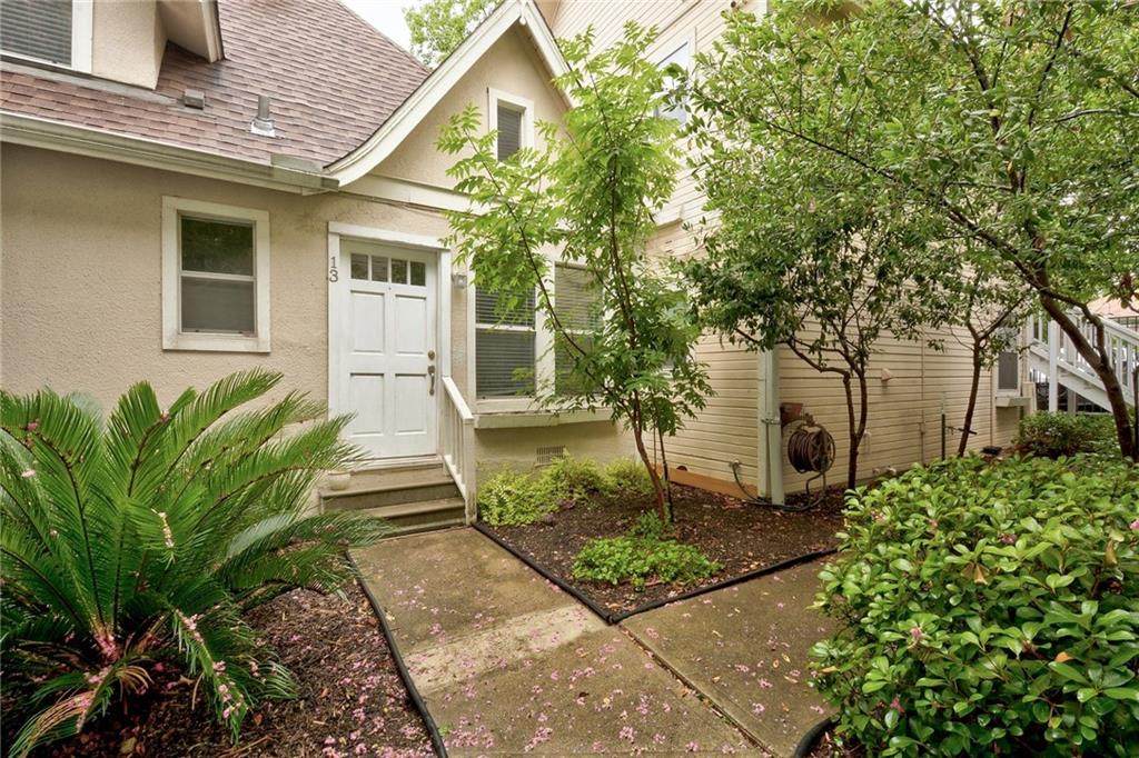 1110 22nd St - Photo 1
