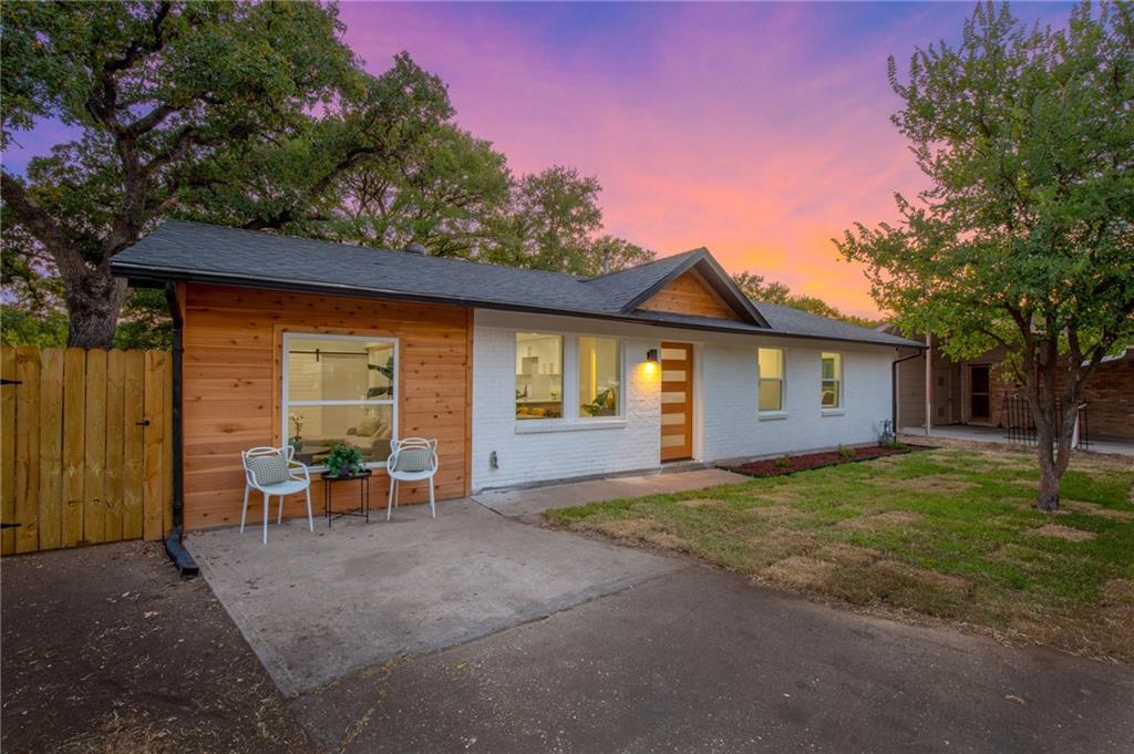 1302 Astor Pl - Photo 1