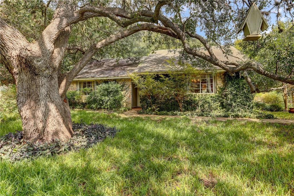 300 Horsethief Trl - Photo 1