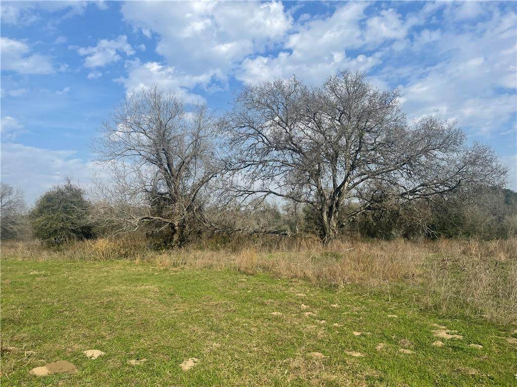 Lot 4 Sh 304 - Photo 1
