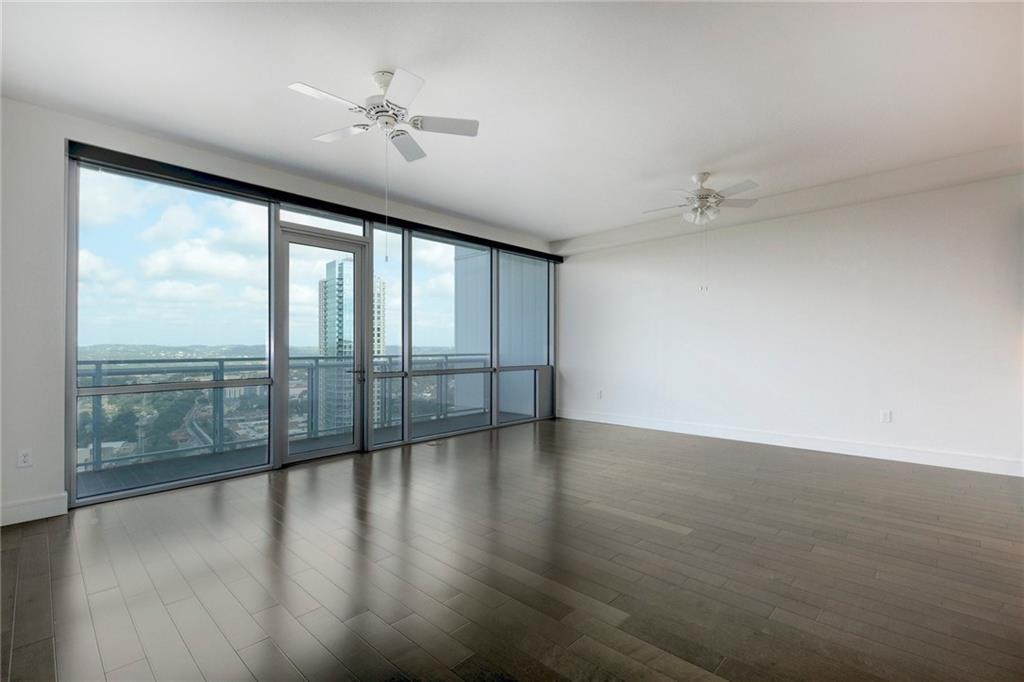 222 West Ave - Photo 1