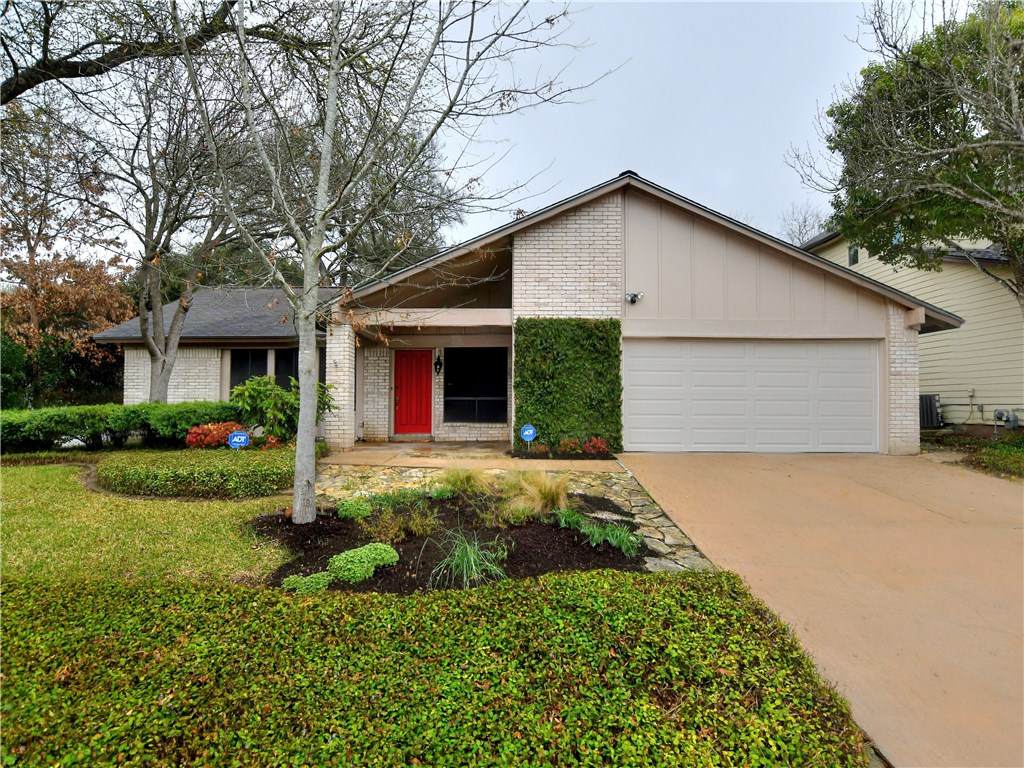 6709 Blarwood Dr - Photo 1