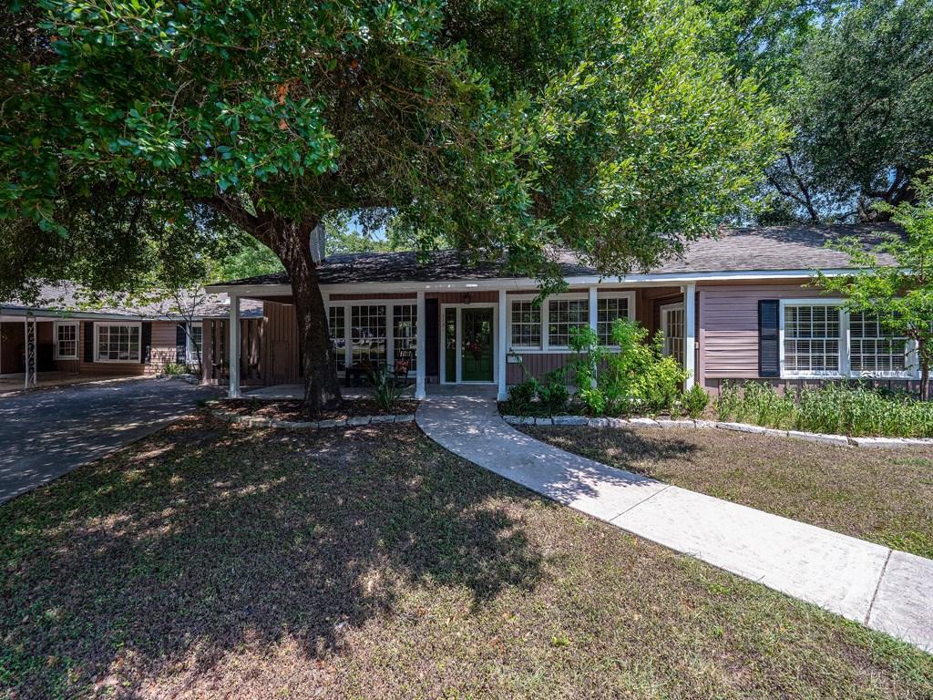 1121 Maple St - Photo 1