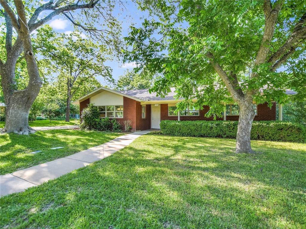 1705 Mccoy Pl - Photo 1 1705 Mccoy Pl - Photo 1