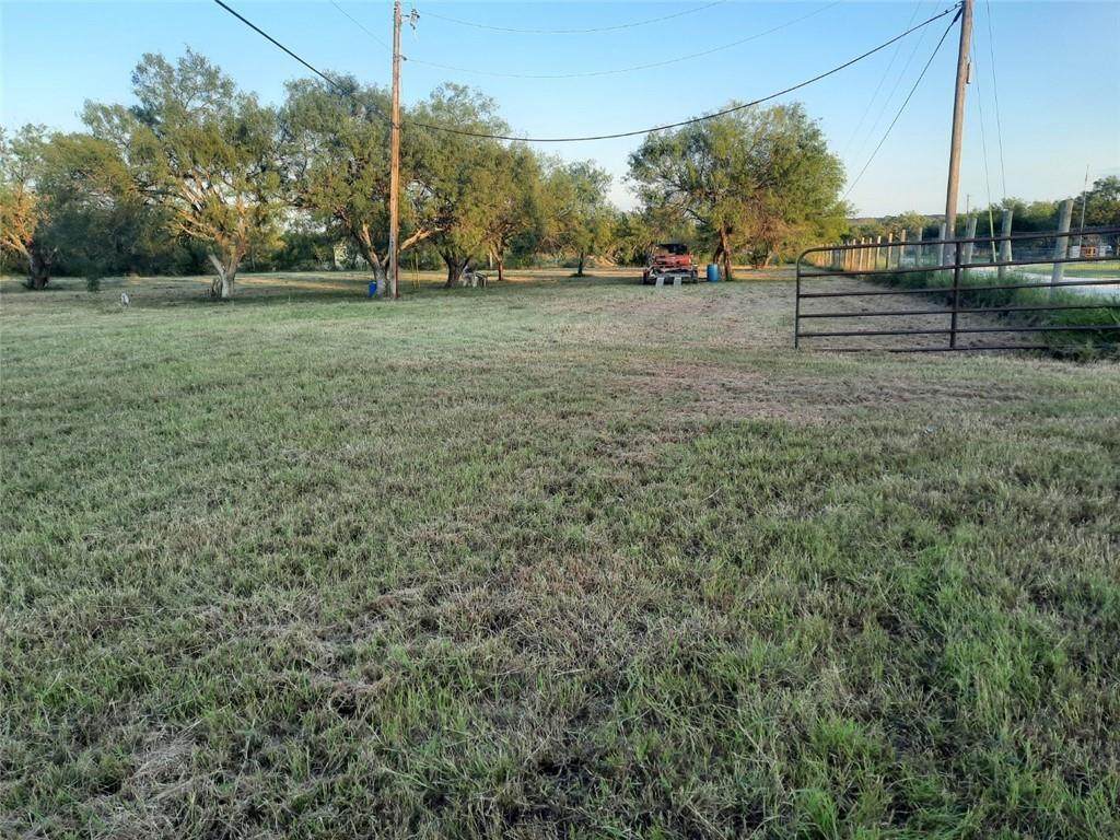 118 Valerie Ln - Photo 1