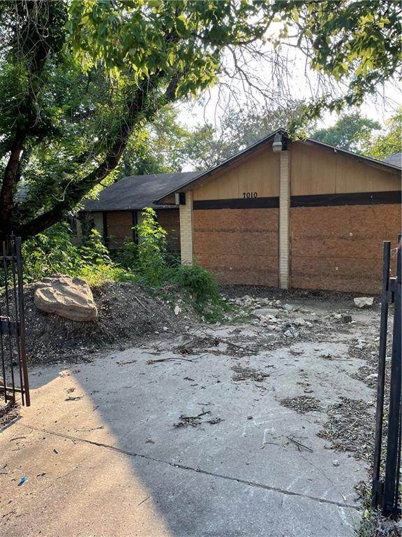 7010 Carwill Dr - Photo 1