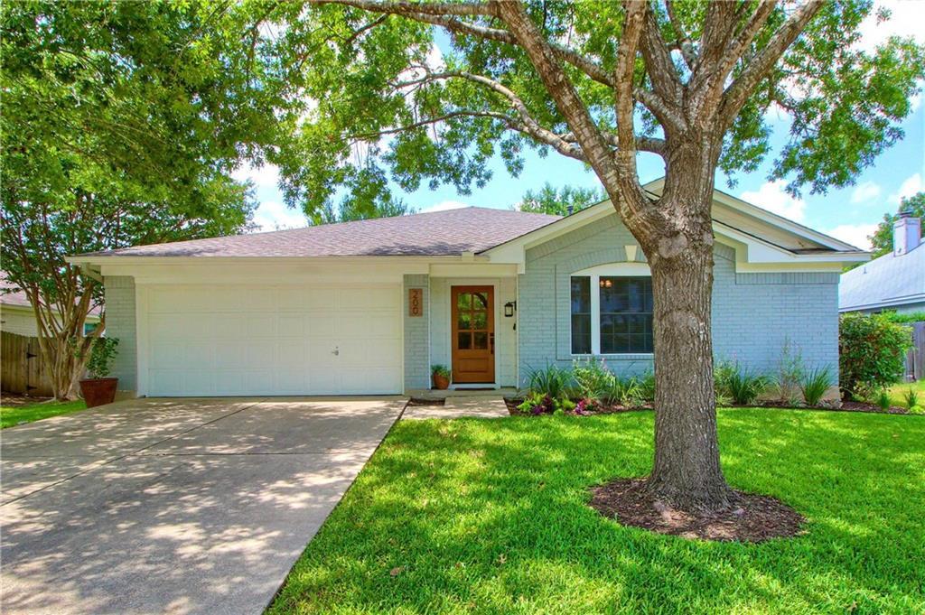 200 Honeysuckle Ln - Photo 1