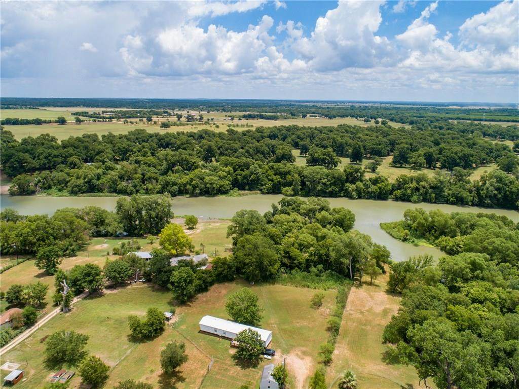 2701 Citation Dr - Photo 1