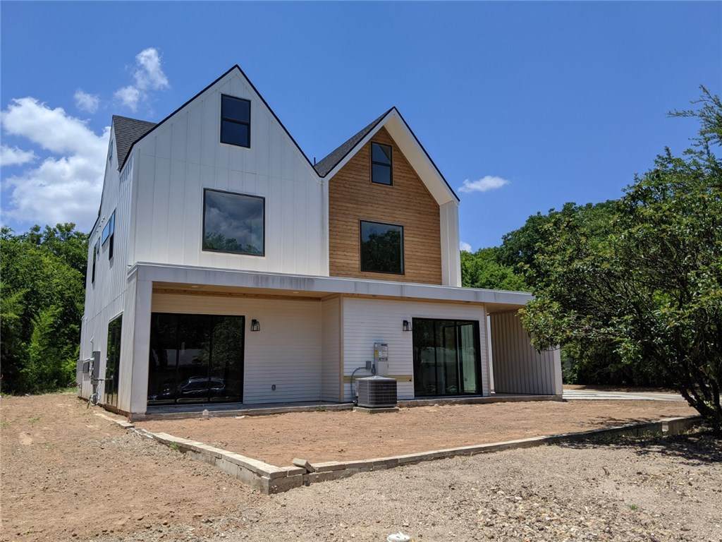 6210 Hickman Ave - Photo 1