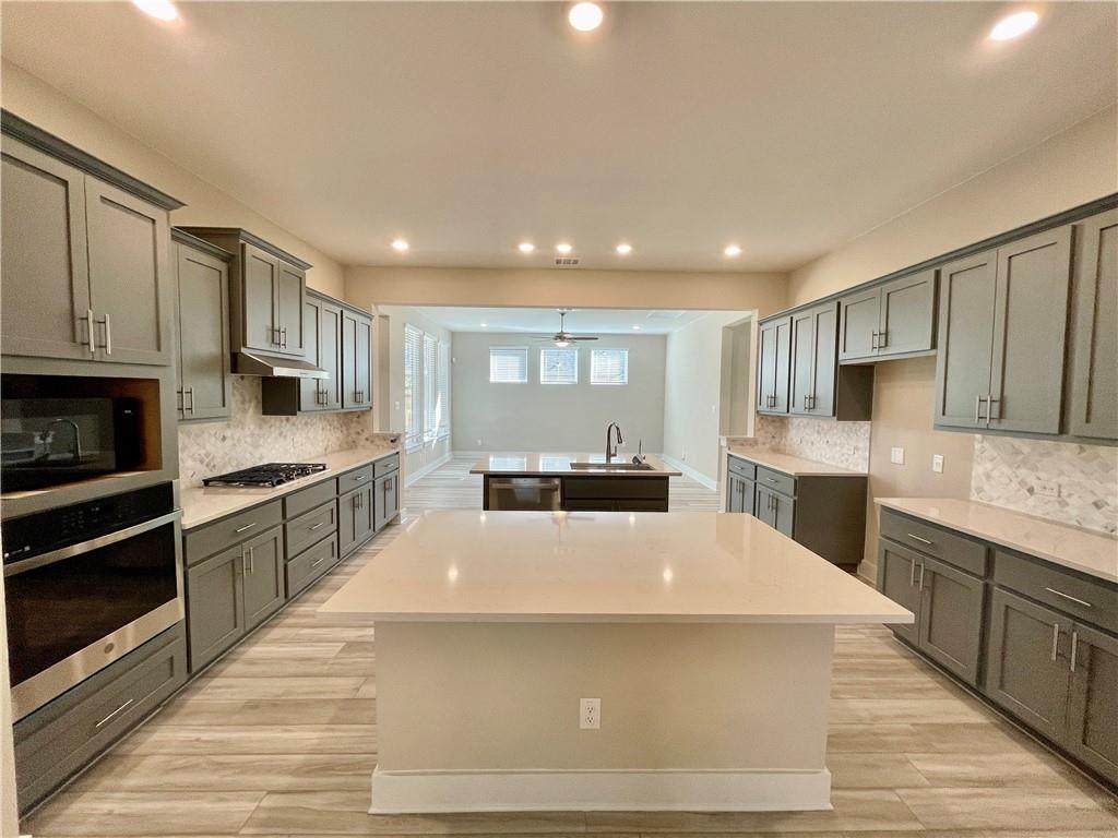 1117 Kerrwood Way - Photo 1