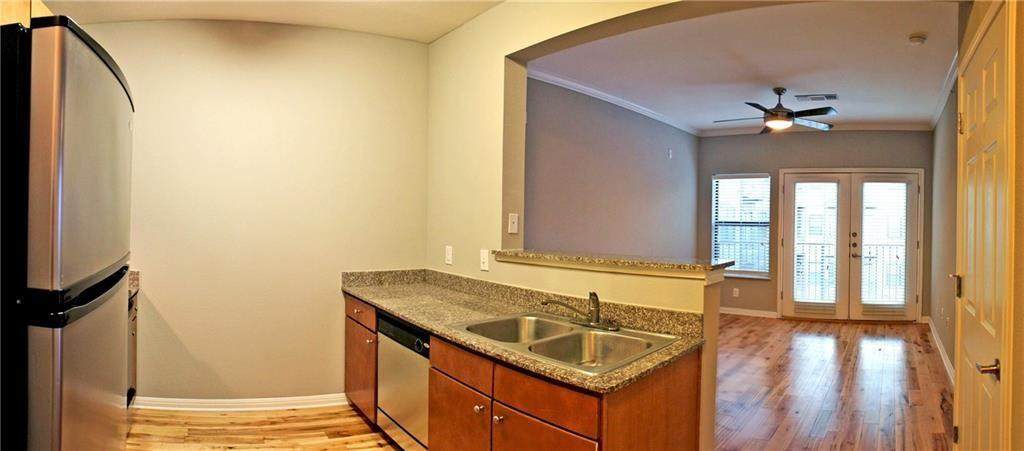 2502 Leon St - Photo 1