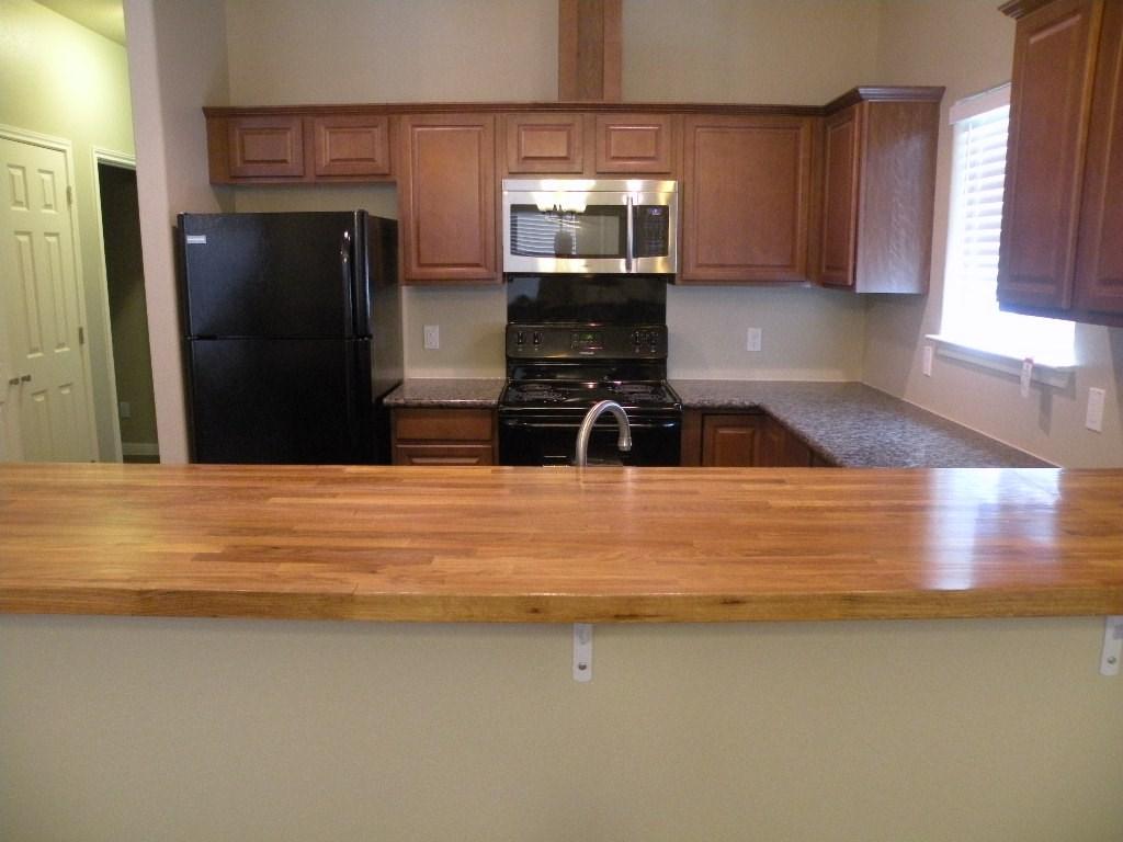 512 San Antonio St - Photo 1