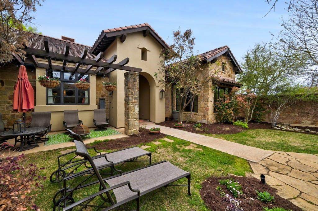 9100 Calera Dr - Photo 1