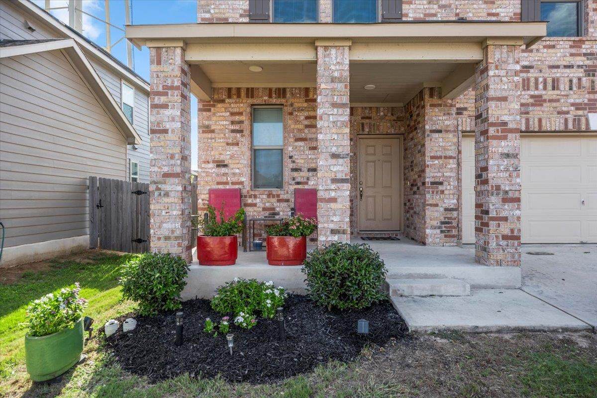 239 Crimson Ln - Photo 1