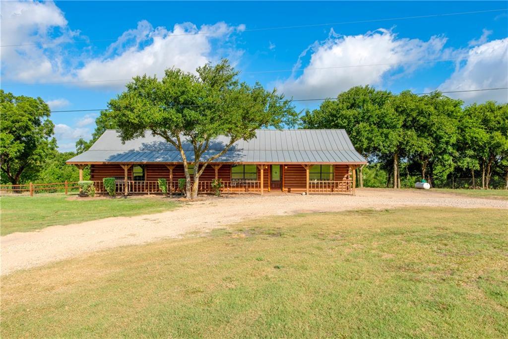 800 Wild Oak Trl - Photo 1