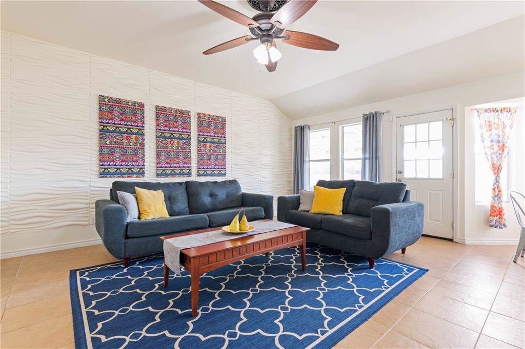 1604 Southcreek Dr - Photo 1
