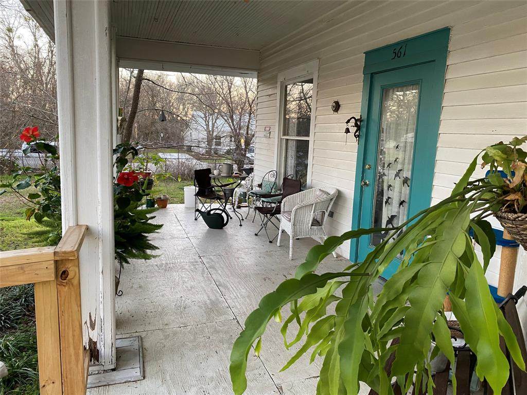 555 Chambers St - Photo 1
