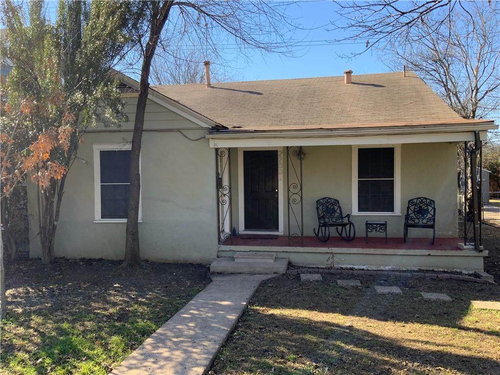 2200 Newfield Ln - Photo 1