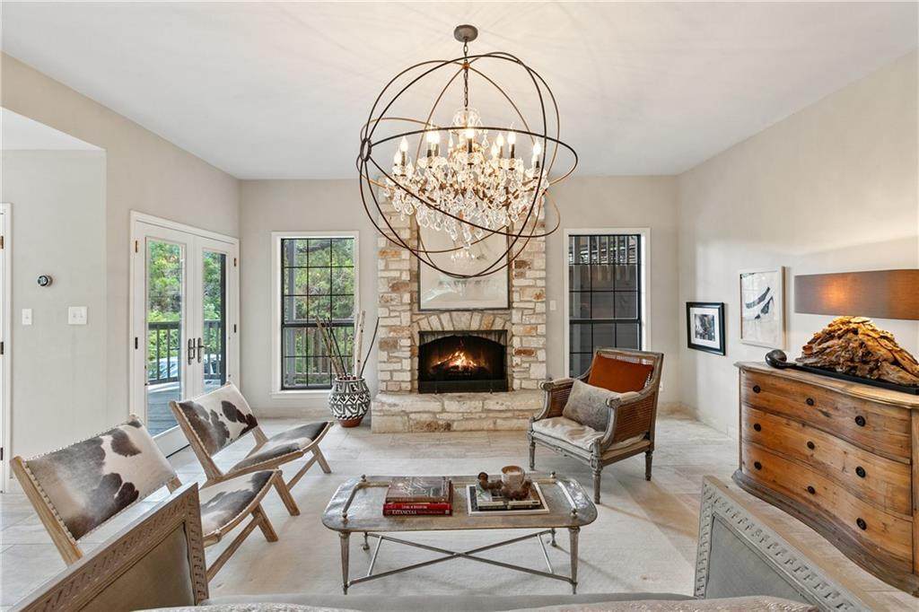 601 Westlake Dr - Photo 1