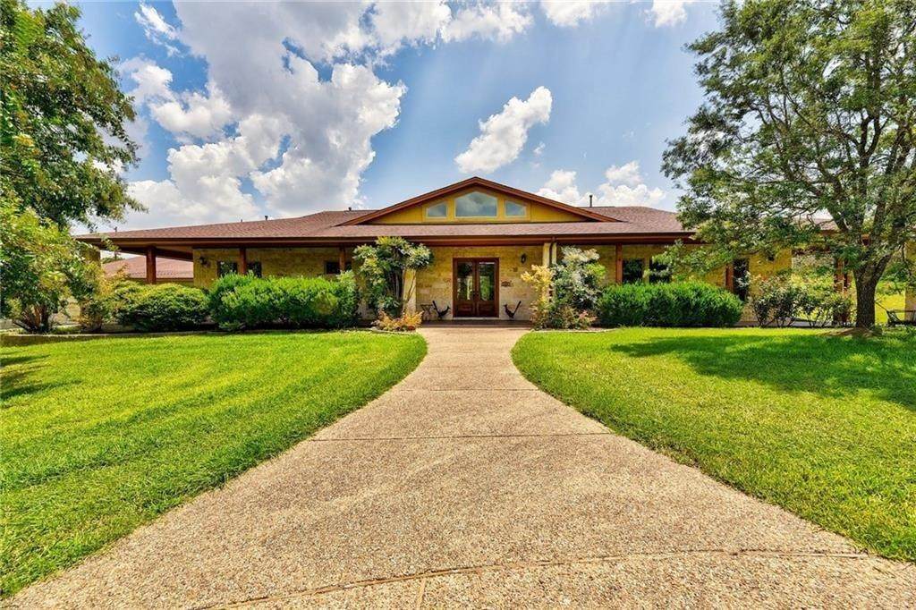 3607 Stoneridge Rd - Photo 1