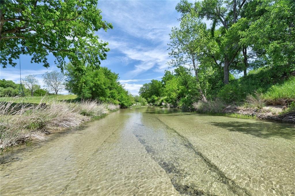 600 Darden Hill Rd - Photo 1