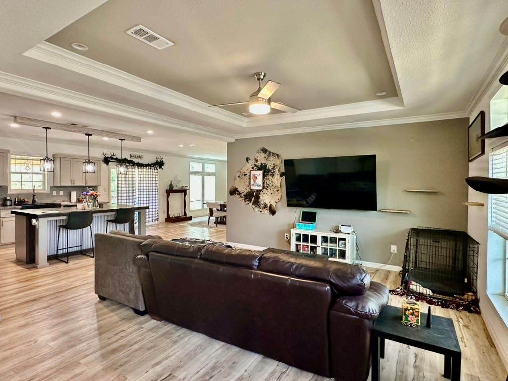 1021 Lewis Ln - Photo 1