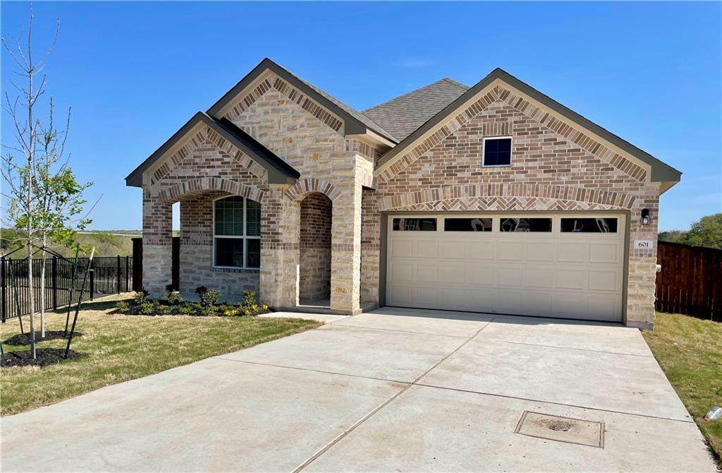 601 Peace Pipe Way - Photo 1