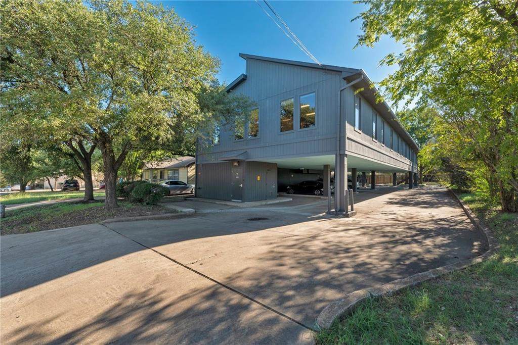 4303 Russell Dr - Photo 1