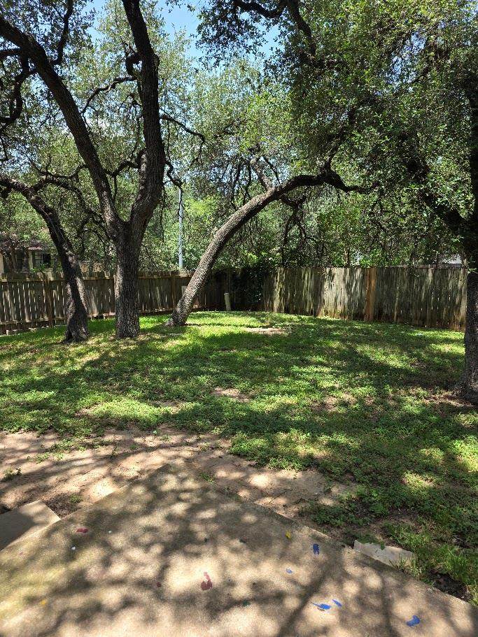 https://bt-photos.global.ssl.fastly.net/austin/orig_boomver_1_9261310-2.jpg