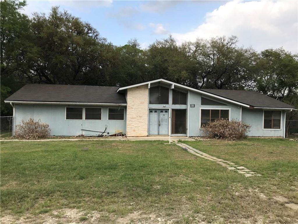 3019 Lakeview Dr - Photo 1