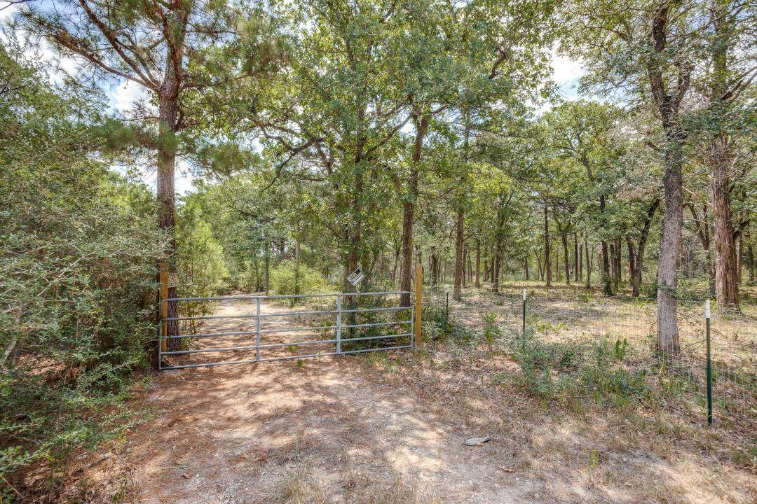 217 Kestrel Ln - Photo 1