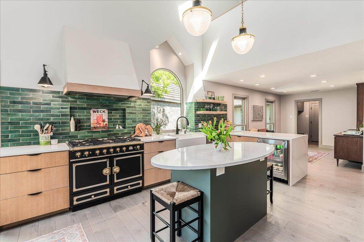 4406 Hyridge Dr - Photo 1