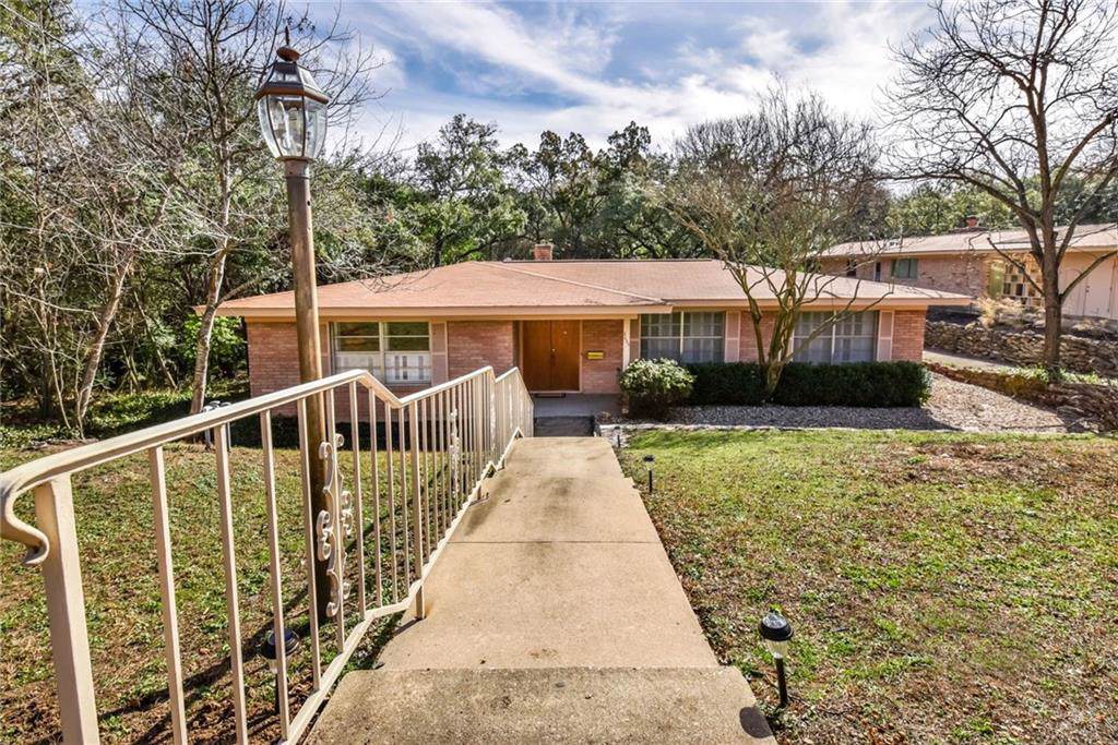 2605 Pecos St - Photo 1