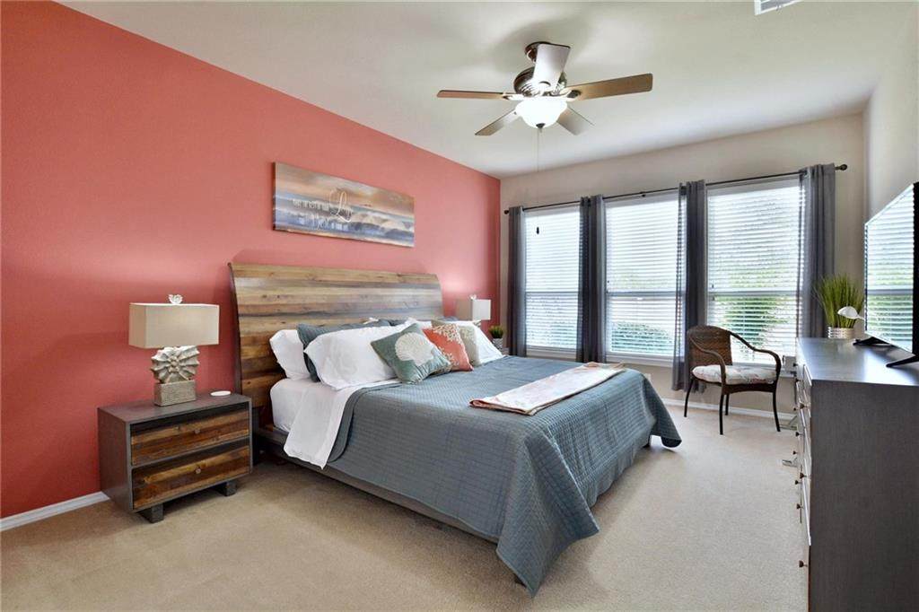 247 Bonham Loop - Photo 1
