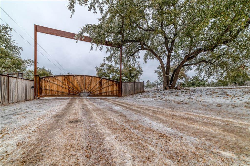 9300 County Road 272 - Photo 1