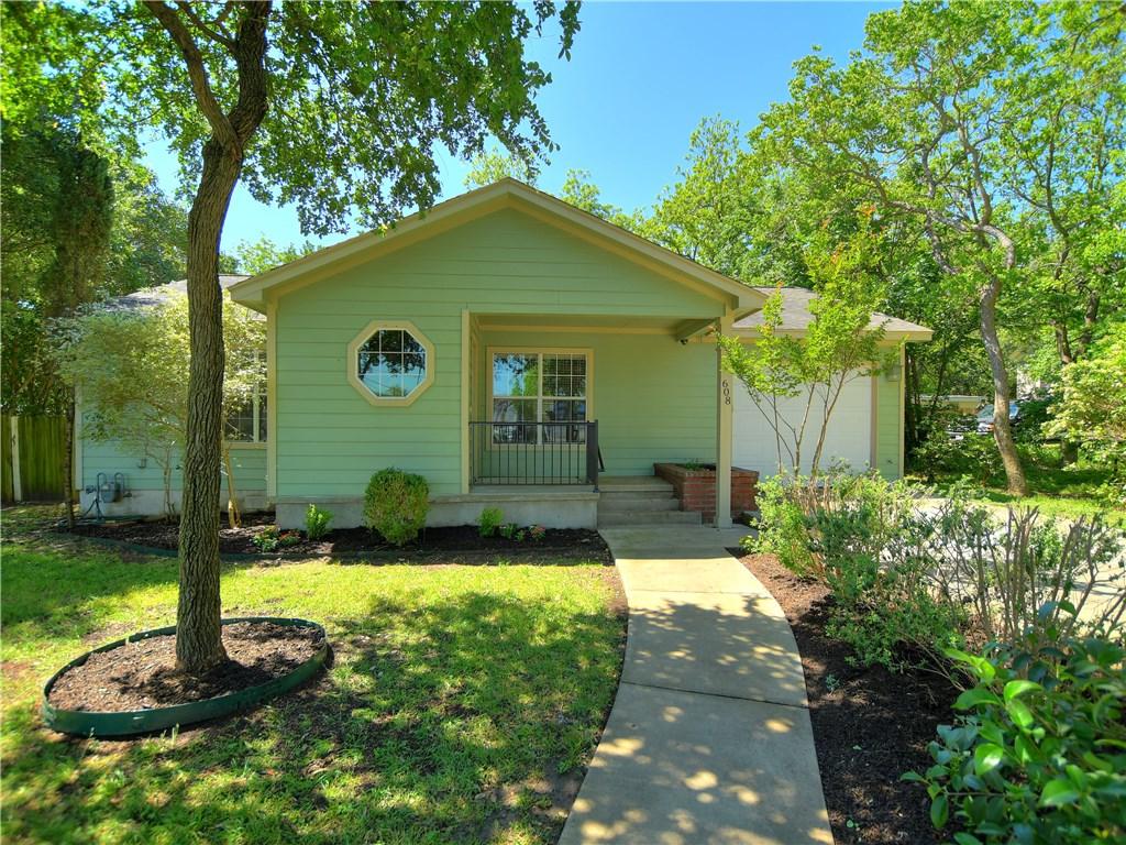 608 13th St - Photo 1