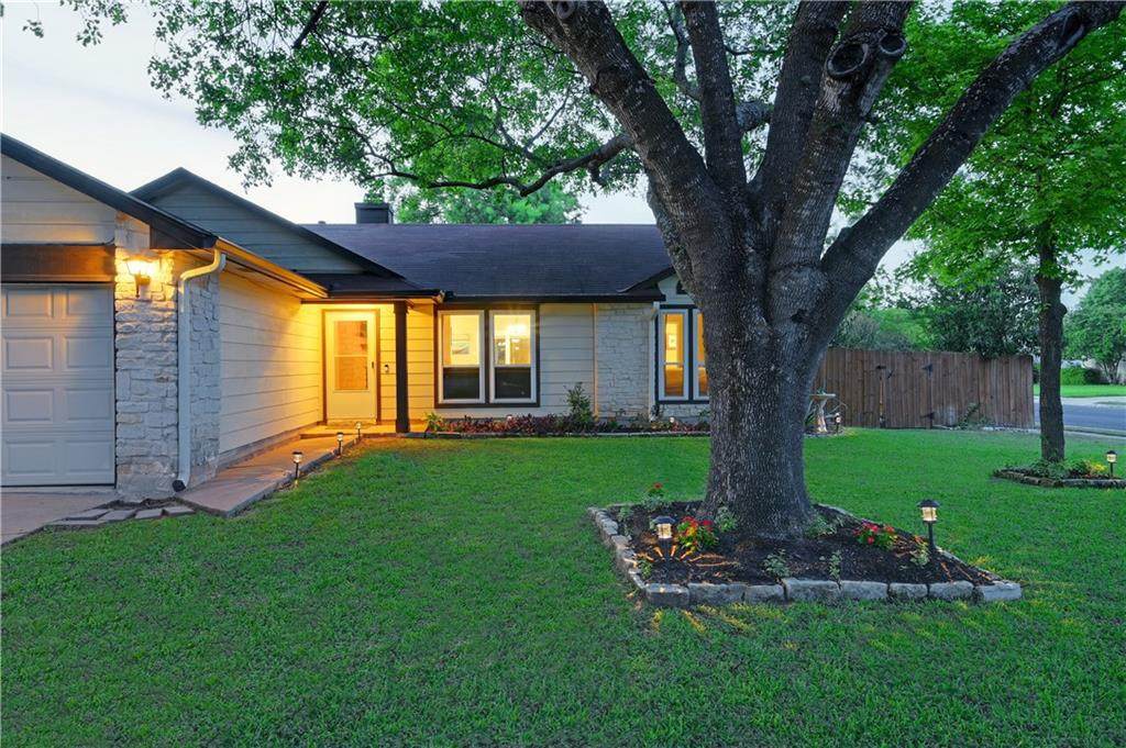 1810 Laurel Path - Photo 1