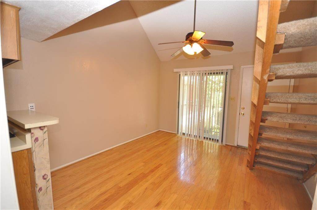 708 Graham Pl - Photo 1