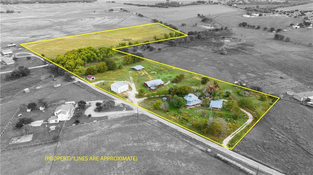 330 Private Road 915 - Photo 1