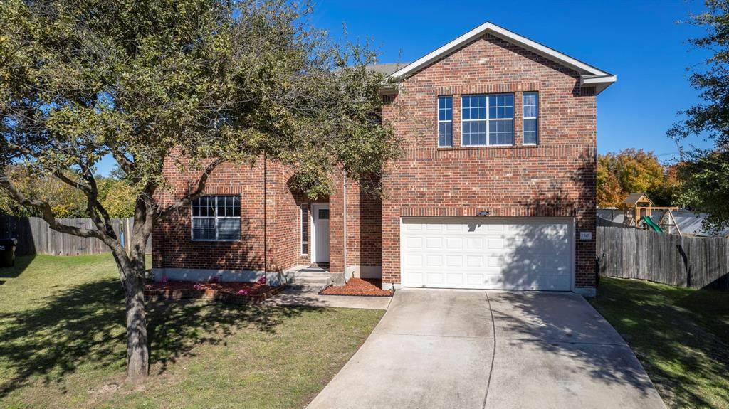 1501 Rainbow Parke Dr - Photo 1