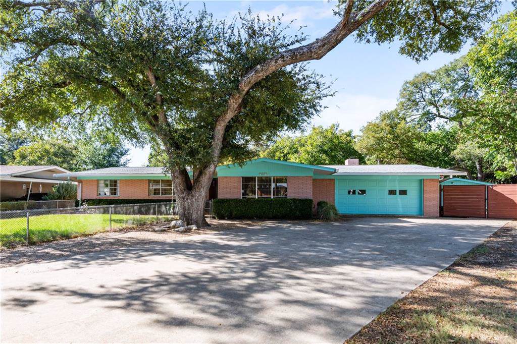 4602 Lasso Path - Photo 1