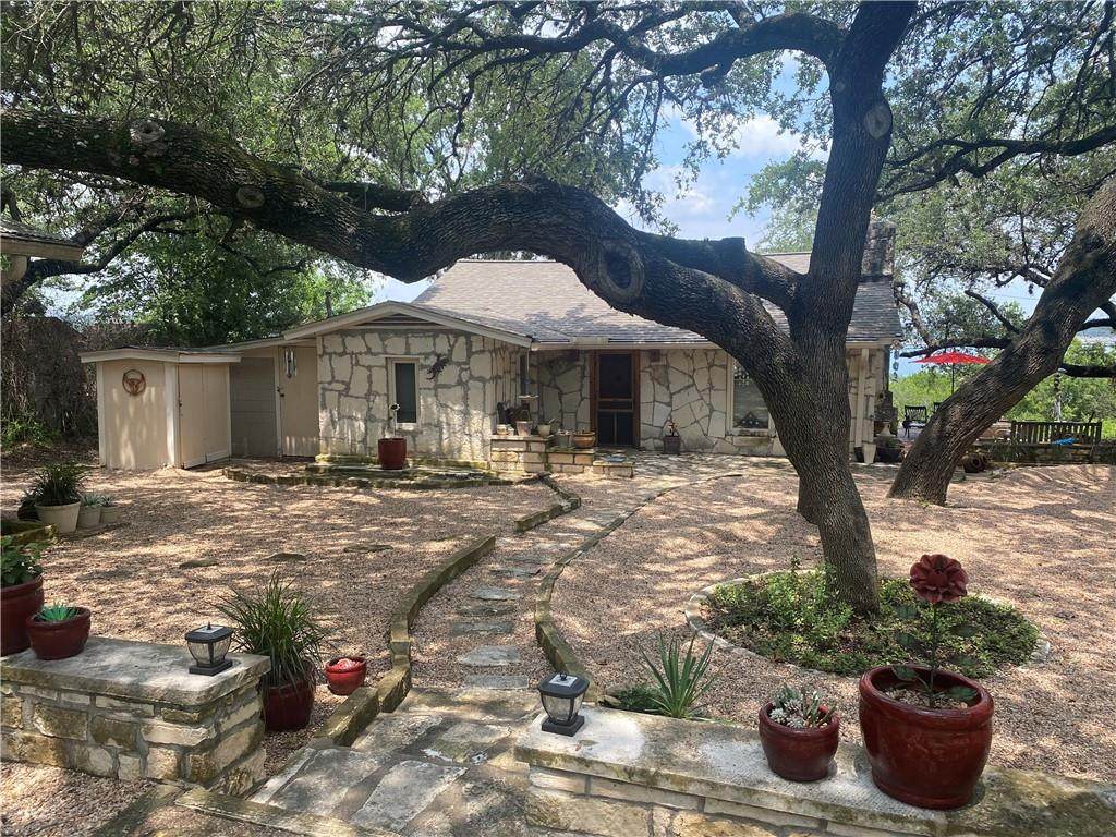1413 Oak Hurst Rd - Photo 1