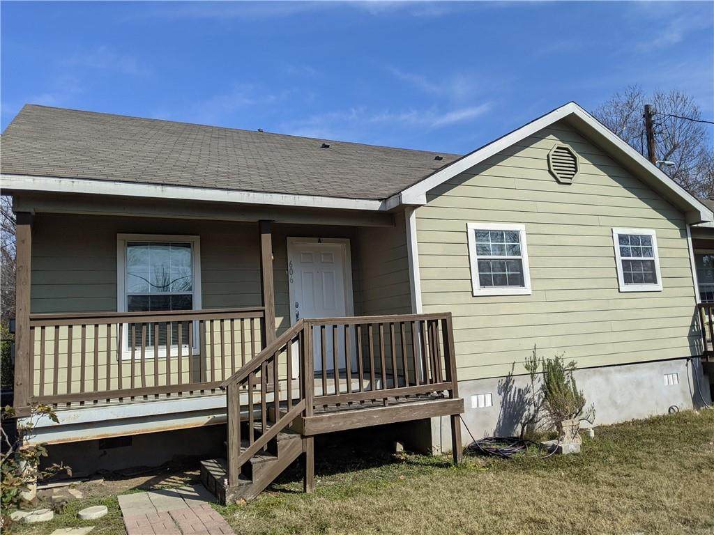 606 Swanee Dr - Photo 1