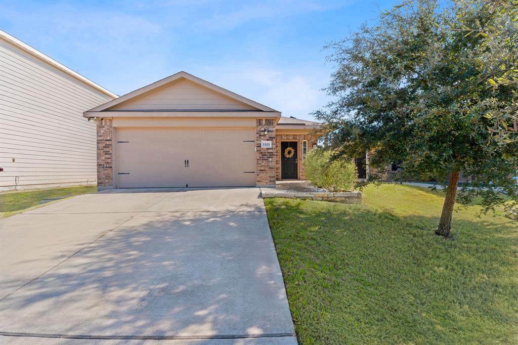 1525 Breanna Ln - Photo 1